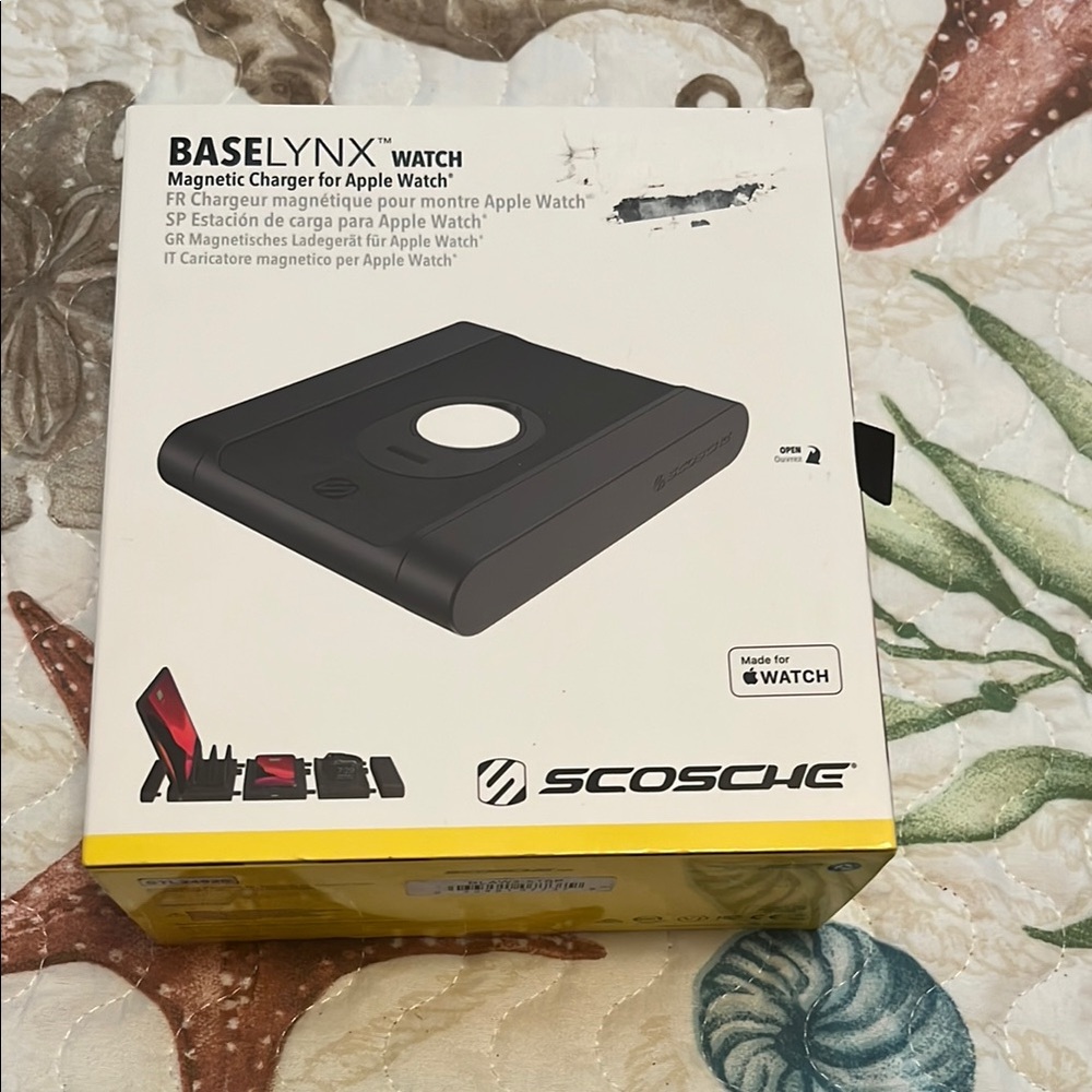 Scosche BaseLynx Magnetic Charger for Apple Watch - Black